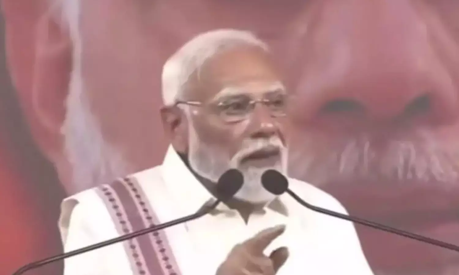 తమిళనాడు ప్రచారంలో ప్రధాని మోదీ కొత్త లుక్.. నెట్టింట హాట్ డిబేట్