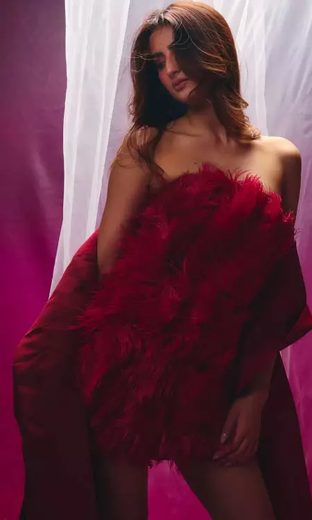 Radiance in Red: Palak Tiwari’s Bold Style Moments