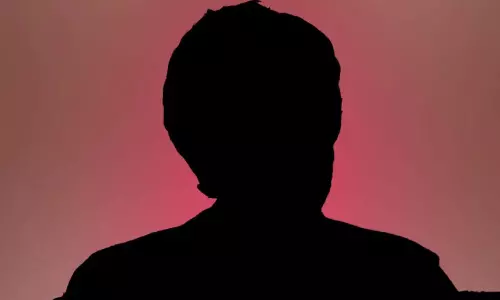 దశాబ్దం వెనకున్న సూపర్‌ స్టార్‌...!