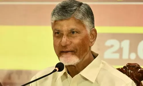 తమిళ తంబీలు ఫిదా.. అనైవరుక్కుం వణక్కం అంటూ చంద్రబాబు ప్రసంగం!