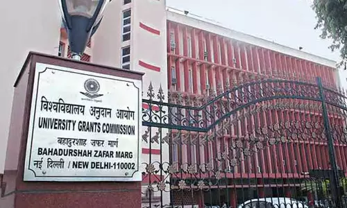 అడ్మిషన్ల వేళ జాగ్రత్త! మీ డిగ్రీ చెల్లుతుందా? చేరేముందే యూజీసీ వెబ్‌సైట్‌లో ఈ వివరాలు సరిచూసుకోండి.