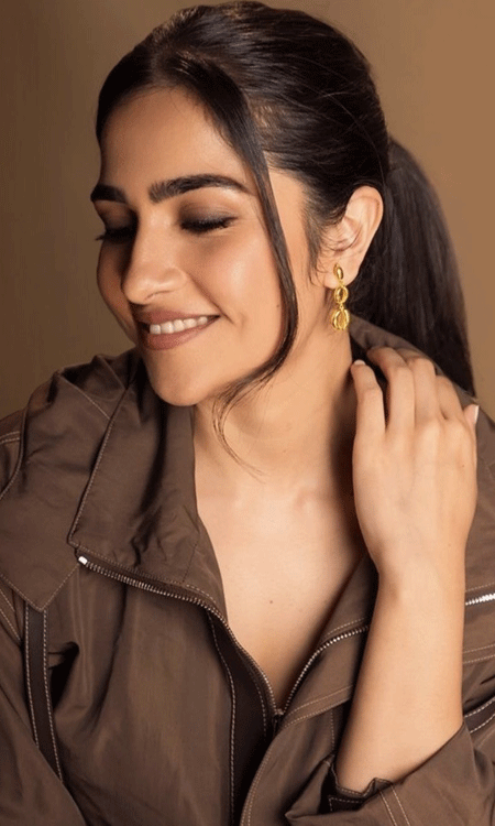 Rukmini Vasanth Serves Sophisticated Midweek Glow