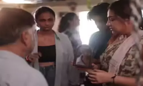 22 ఏళ్ల యువ దర్శకురాలి అద్భుతం!