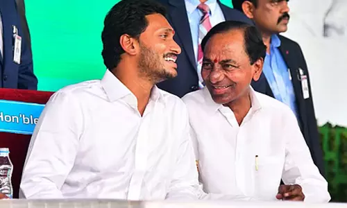 జగన్ కేసీఆర్ మూడో ఫ్రంట్ ముచ్చట్లు ?