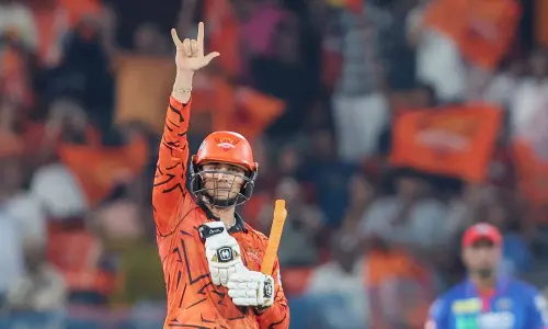 డెత్ ఓవర్లలో ఎప్పుడూ ఆడలేదు.. ప్రాక్టీసూ చేయలేదు.. అభిషేక్ శర్మ నిజం ఒప్పుకున్నాడు..