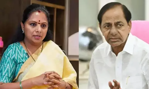 0.4  పర్సంటేజ్ ఉన్న కులానికి రెండు పార్టీలు!