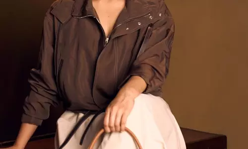 Rukmini Vasanth Serves Sophisticated Midweek Glow