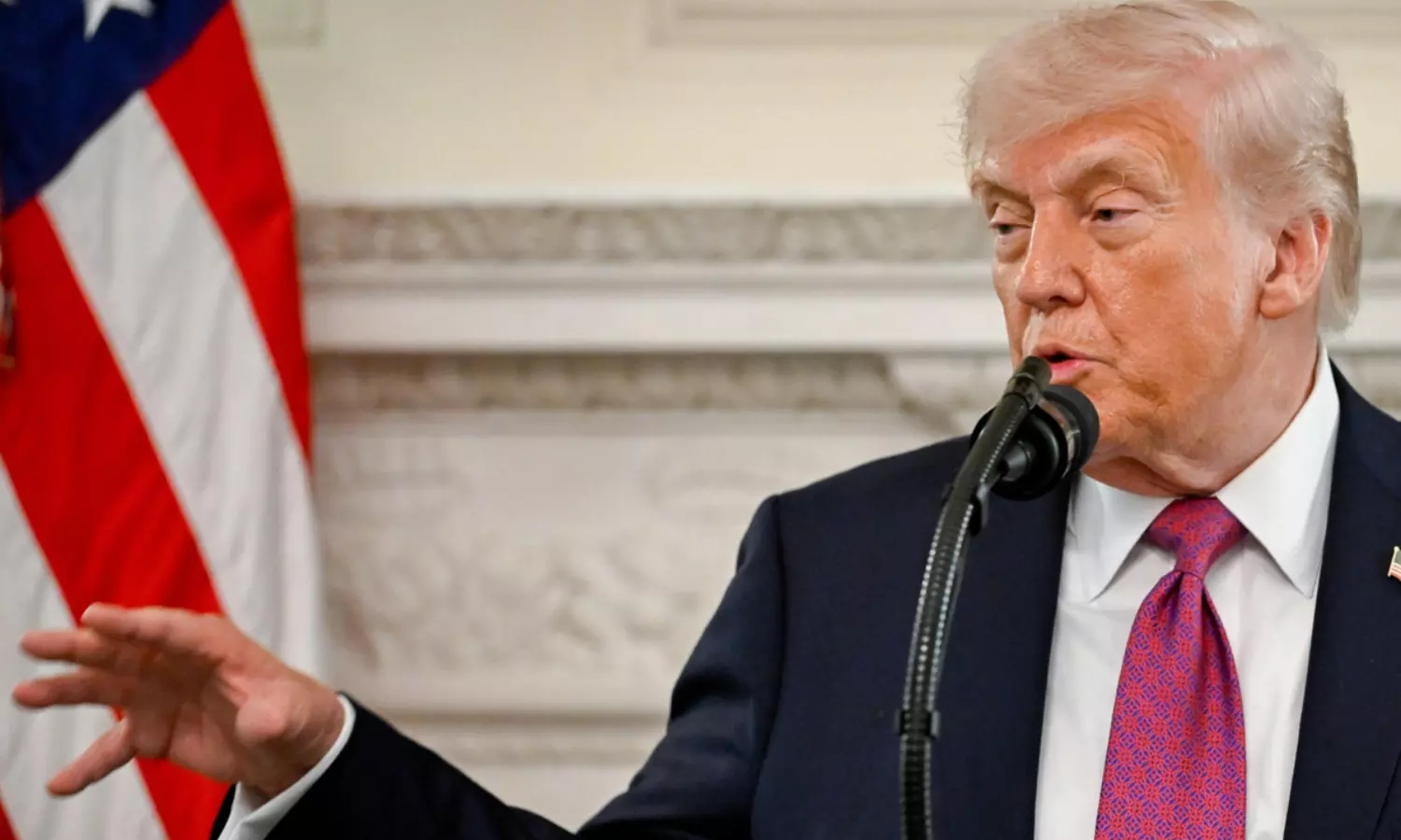 అగ్రరాజ్యాన్ని వీడాలనుకుంటున్న భారతీయులు. కారణం ట్రంప్ ఎఫెక్ట్..!