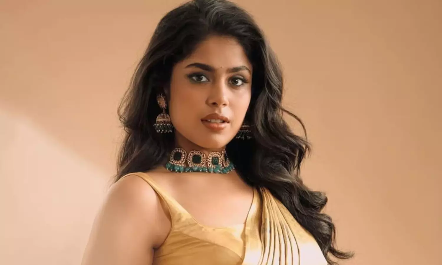 ఒకే రోజున ఫ‌రియా రెండు సినిమాలు.. కానీ!