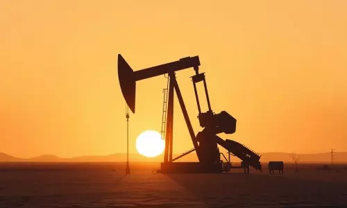 చమురు మంటలు తప్పవా..? అమెరికా ఆరు నెలల గడువుతో ఉక్కిరిబిక్కిరి అవుతున్న ప్రపంచం..