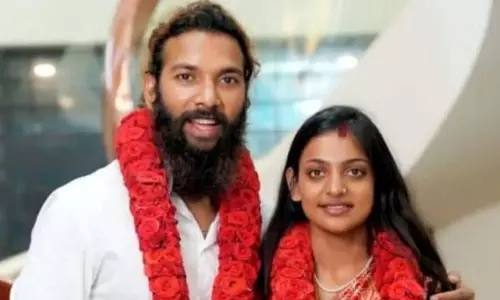 తల్లి కాబోతున్న మోనాలిసా.. కేసులో కీలక మార్పు