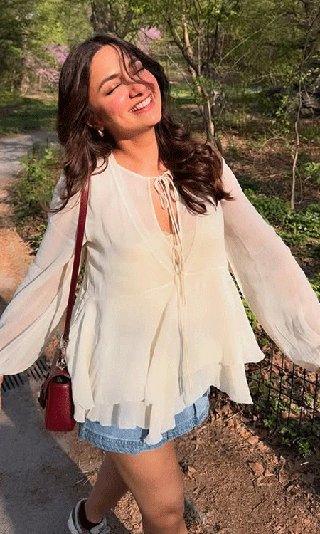 Jiyaa Shankar’s Elegant Style and Soulful Vibes Steal Hearts