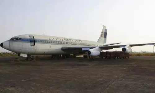 35 ఏళ్లుగా నిలిచిన విమానం.. స్పెషల్ స్టోరీ!