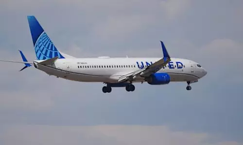 విమాన టికెట్ ధరలకు రెక్కలు.. ఇంధన బాదుడుతో విమానాల కోత.. పర్యాటక రంగం విలవిల!