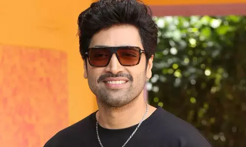 అకీరా ఎంట్రీ సెన్సేష‌న్ అవ‌డం ఖాయం.. శేష్ కామెంట్స్ వైరల్!