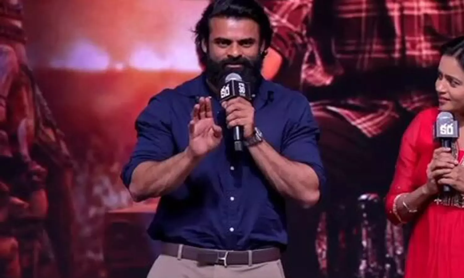 ధ‌నుష్ సార్‌ ప‌రిశ్ర‌మ‌లో ఉండ‌టం మా అంద‌రి అదృష్టం: సాయి దుర్గ తేజ్