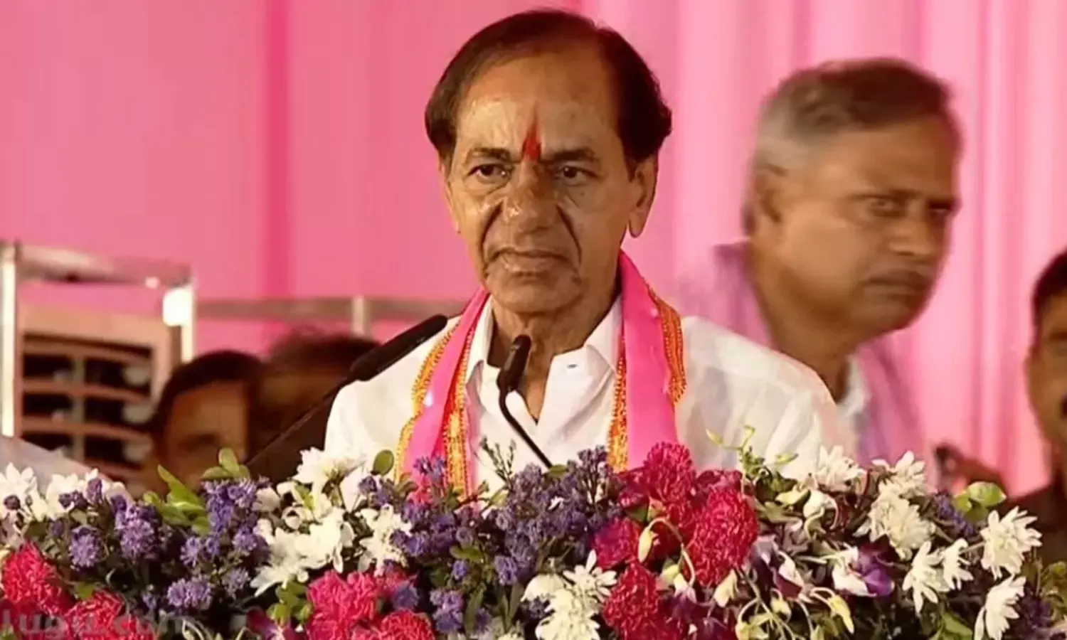 బలం చూపటానికి గులాబీ బాస్ రెడీగా లేరా?