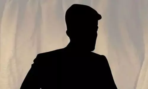 అభిమాని మ‌న‌సు గెలుచుకున్న స్టార్ హీరో!