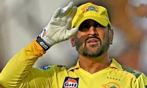 సగం అయిపోయింది... ఈ ఐపీఎల్ లో ధోని ఆడుతాడా? లేదా?