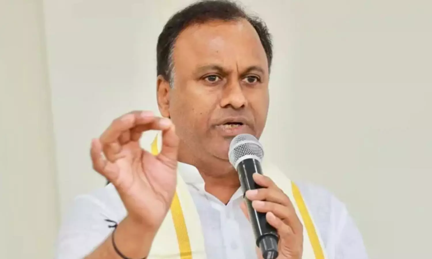 క‌విత‌కు డిపాజిట్ కూడా క‌ష్ట‌మే:  కోమ‌టిరెడ్డి సంచ‌ల‌న వ్యాఖ్య‌లు