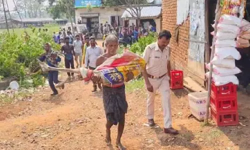 బ్యాంకు రూల్స్.. అస్తిపంజరం తీసుకెళ్లిన వ్యక్తి.. అసలు తప్పెవరిది?