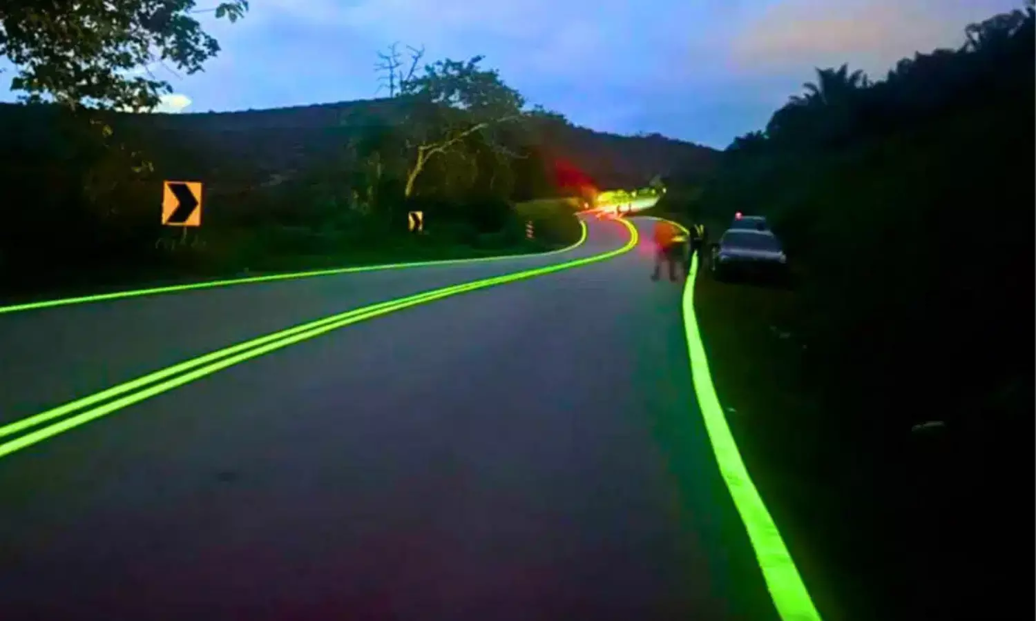 మలేషియా `గ్లో-ఇన్-ద-డార్క్` రోడ్ల ప్రయోగం: భార‌త‌దేశంలో ట్రై చేయాలంటే?