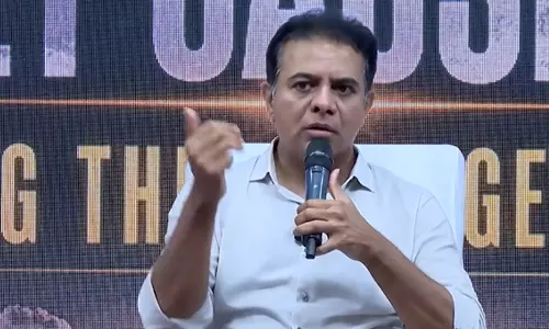 ఆ యూస్ లెస్ ఫ్రెండ్ వల్లే నా చదువు సంకనాకింది.. కేటీఆర్ ఫన్నీ కామెంట్స్