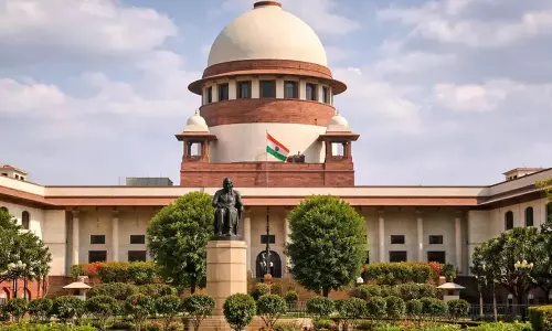 టీనేజీ బాలిక అబర్షాన్ కేసు : మీ చట్టాలను మార్చండి అంటూ సుప్రీంకోర్టు ఆగ్రహం