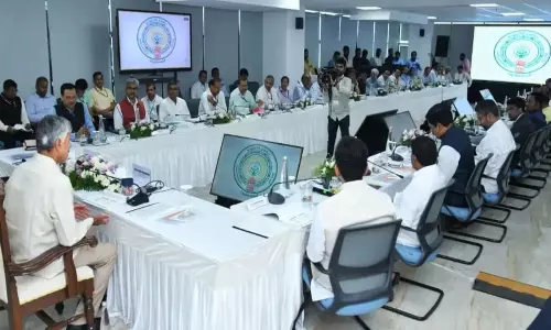 మంత్రులతో బాబు కీలక వ్యాఖ్యలు