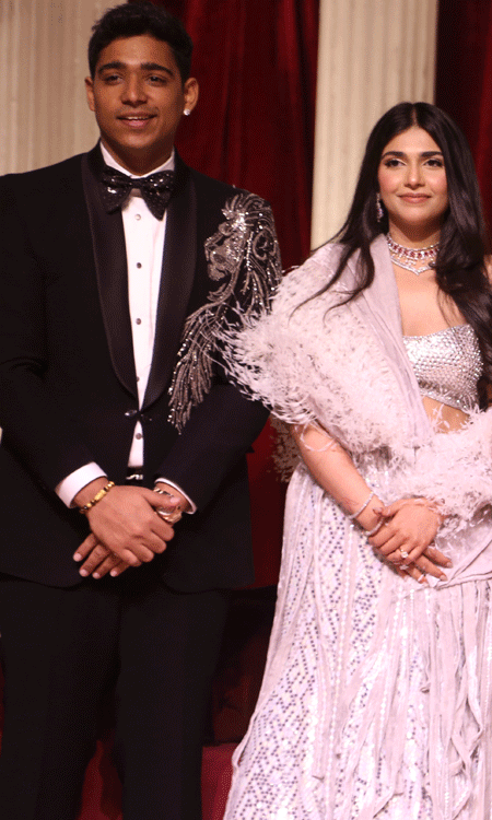 Grand Wedding Reception of Sunil Narang Daughter Simran Set 1