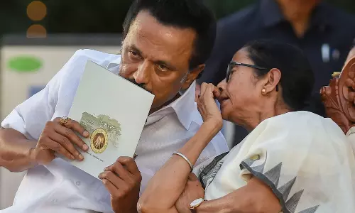 ఇటు స్టాలిన్‌.. అటు మ‌మ‌త గెలిస్తే.. జ‌ర‌గ‌బోయేది ఇదే!