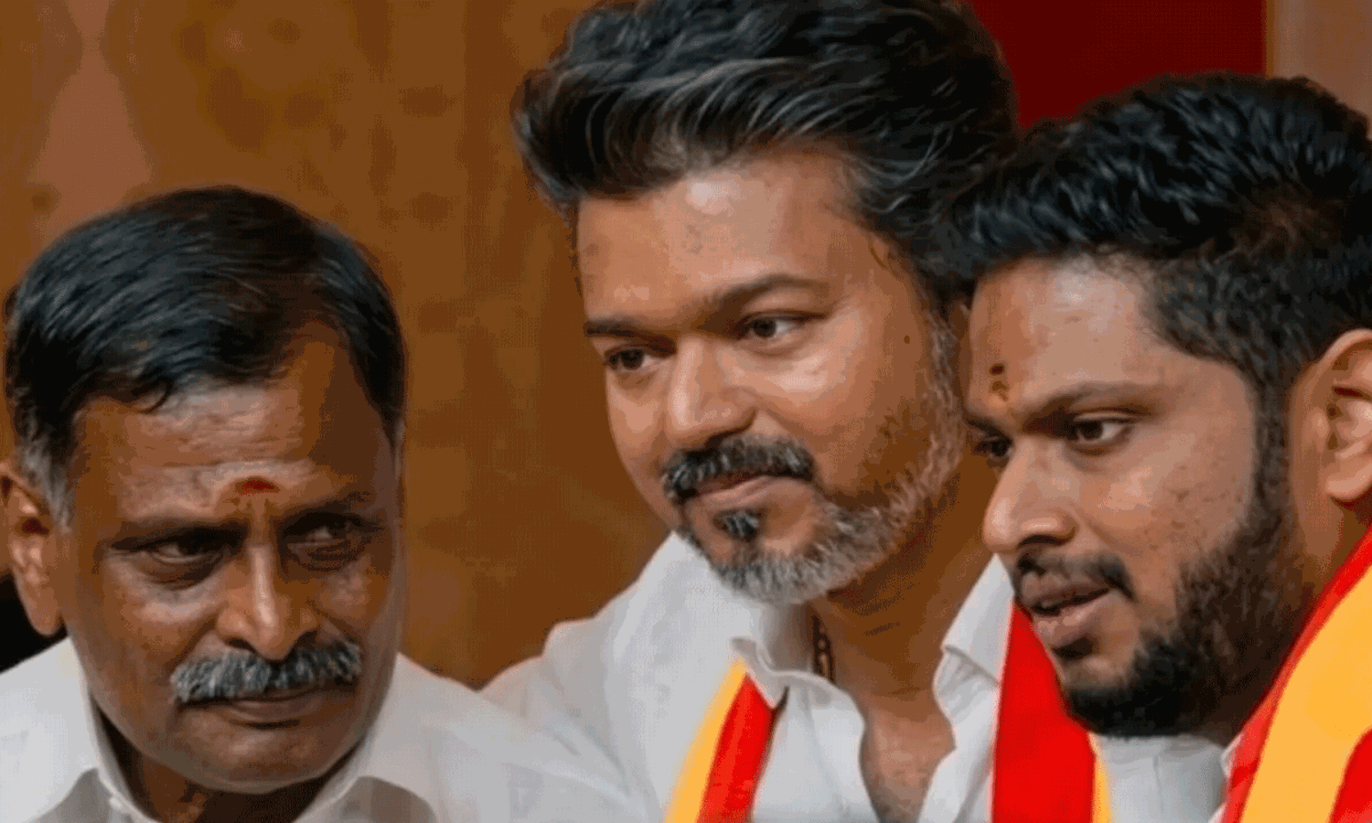నిజమైన జననాయగన్: డ్రైవర్ కొడుకును ఎమ్మెల్యేగా గెలిపించిన విజయ్.. రాజకీయాల్లో కొత్త ఒరవడి!