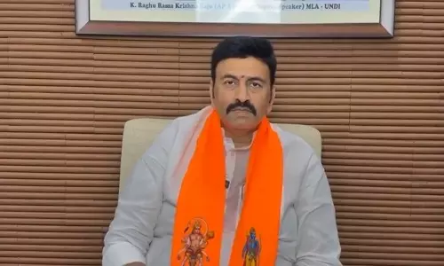 నలుగురు నీలి కుమారులు...రఘురామ సెటైర్లు