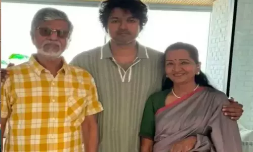 దళపతి విజయ్ తల్లిదండ్రులకూ ఒక స్టోరీ ఉంది !