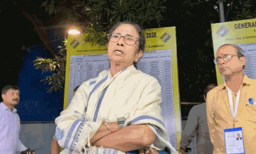 ముగిసిన తృణమూల్ శకం: మమతపై మళ్ళీ గెలిచిన జెయింట్ కిల్లర్ సువేందు