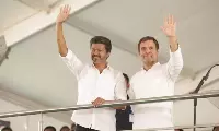 టీవీకేకి కాంగ్రెస్ మద్దతు.. షరతు.. ప్రభుత్వ ఏర్పాటుకు గవర్నర్ పిలుపు!