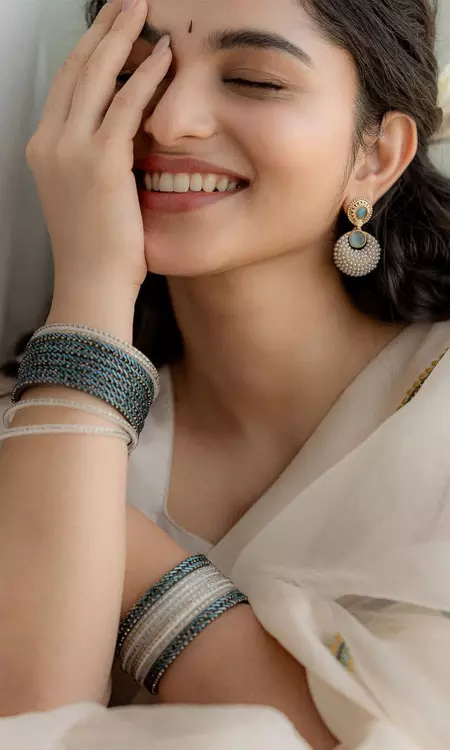 Kayadu Lohar Stuns with Her Beautiful Smile