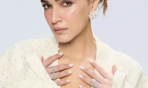 Kriti Sanon Looks Ethereal in Elegant Off-White Couture