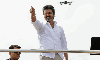 సీఎం.విజయ్ ..గండాల దారిలో దళపతి !