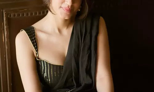 Nuveksha Looks Stunning in Elegant Traditional Avatar