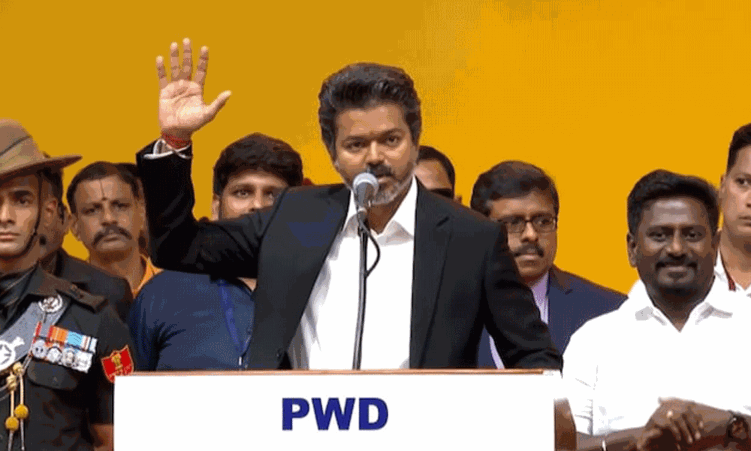 Vijay Mass: Humiliated Place Became CM Oath Place!