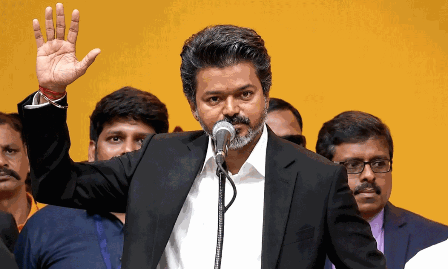 ఖజానా ఖాళీ...కొత్త సీఎం విజయ్ సంచలన వ్యాఖ్యలు ! ఖజానా ఖాళీ...కొత్త సీఎం విజయ్ సంచలన వ్యాఖ్యలు !