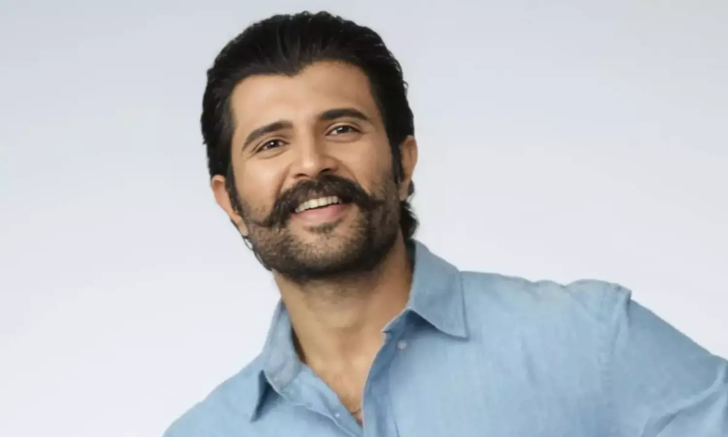 విజయ్ దేవరకొండ మాస్ కం బ్యాక్! విజయ్ దేవరకొండ మాస్ కం బ్యాక్!