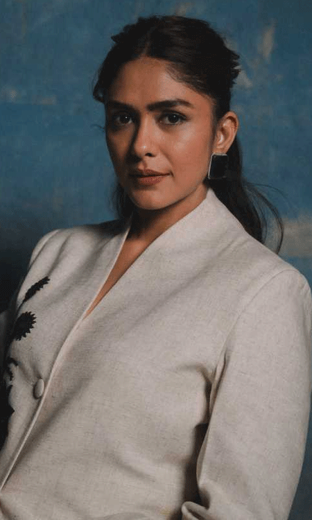 Mrunal Thakur Stuns With Grace and Power in Her Latest Photoshoot