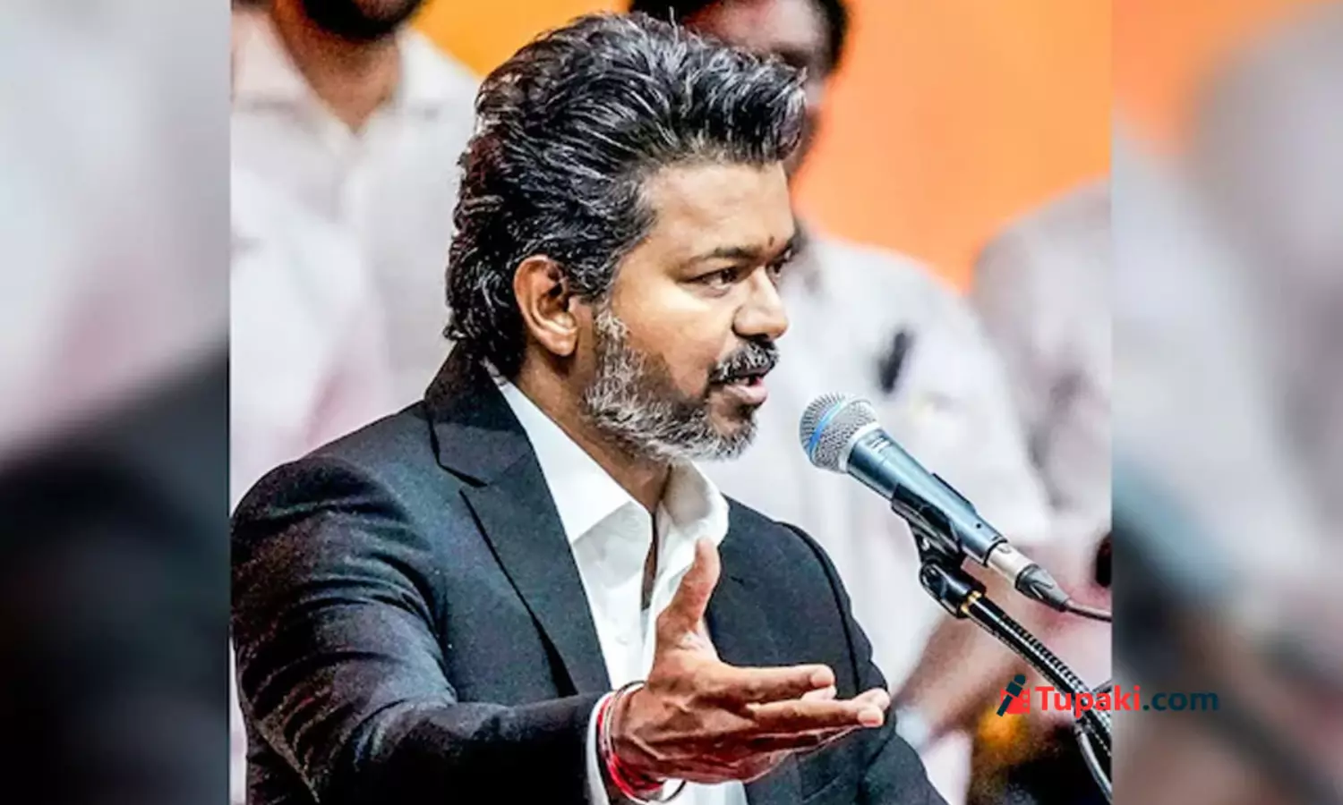 నటుడిగా వందల కోట్లు.. సీఎం‌గా వేలల్లోనే! విజయ్ వేతనంపై సర్వత్రా చర్చ..