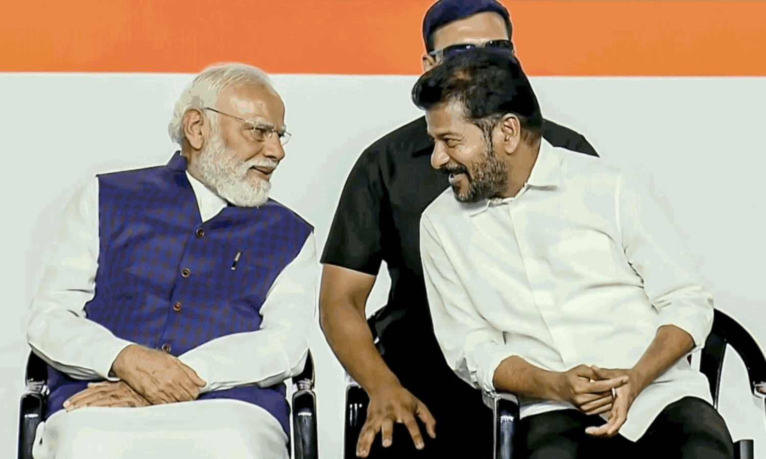 రేవంత్ ని మోడీ ఇరికించేశారా ?