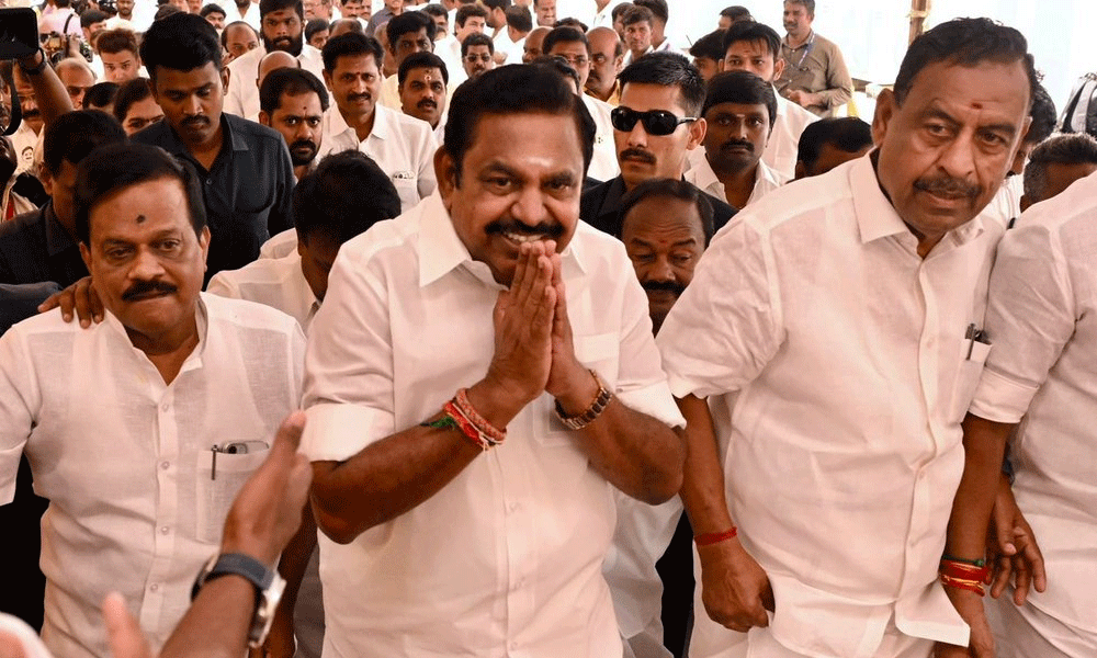 బీజేపీ ఎఫెక్ట్‌: ప‌ళ‌ని స్వామికి ఎస‌రు!
