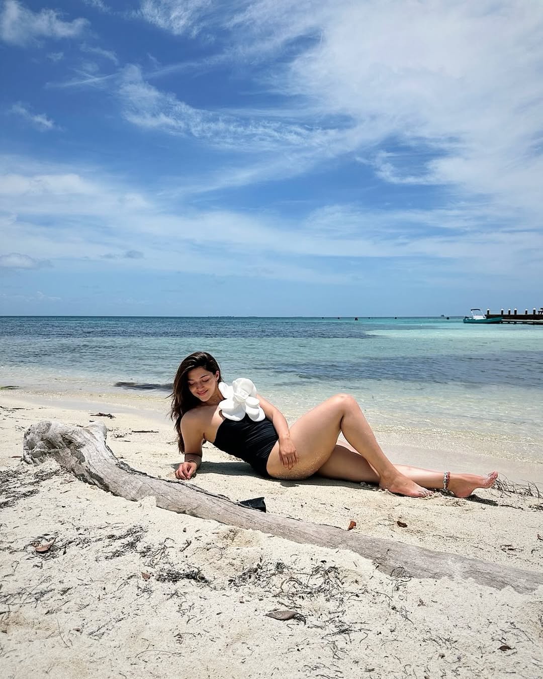 Mehreen Pirzada Stuns in Elegant Beachside Vacation Look