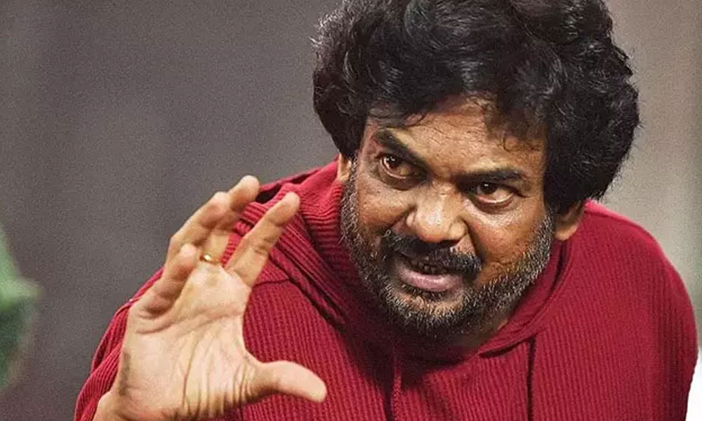 స్మార్ట్ ఫోన్లో వచ్చే దానివల్లే యువతలో ఒత్తిడి పెరుగుతోందా.. పూరీ ఇంట్రెస్టింగ్ కామెంట్స్!