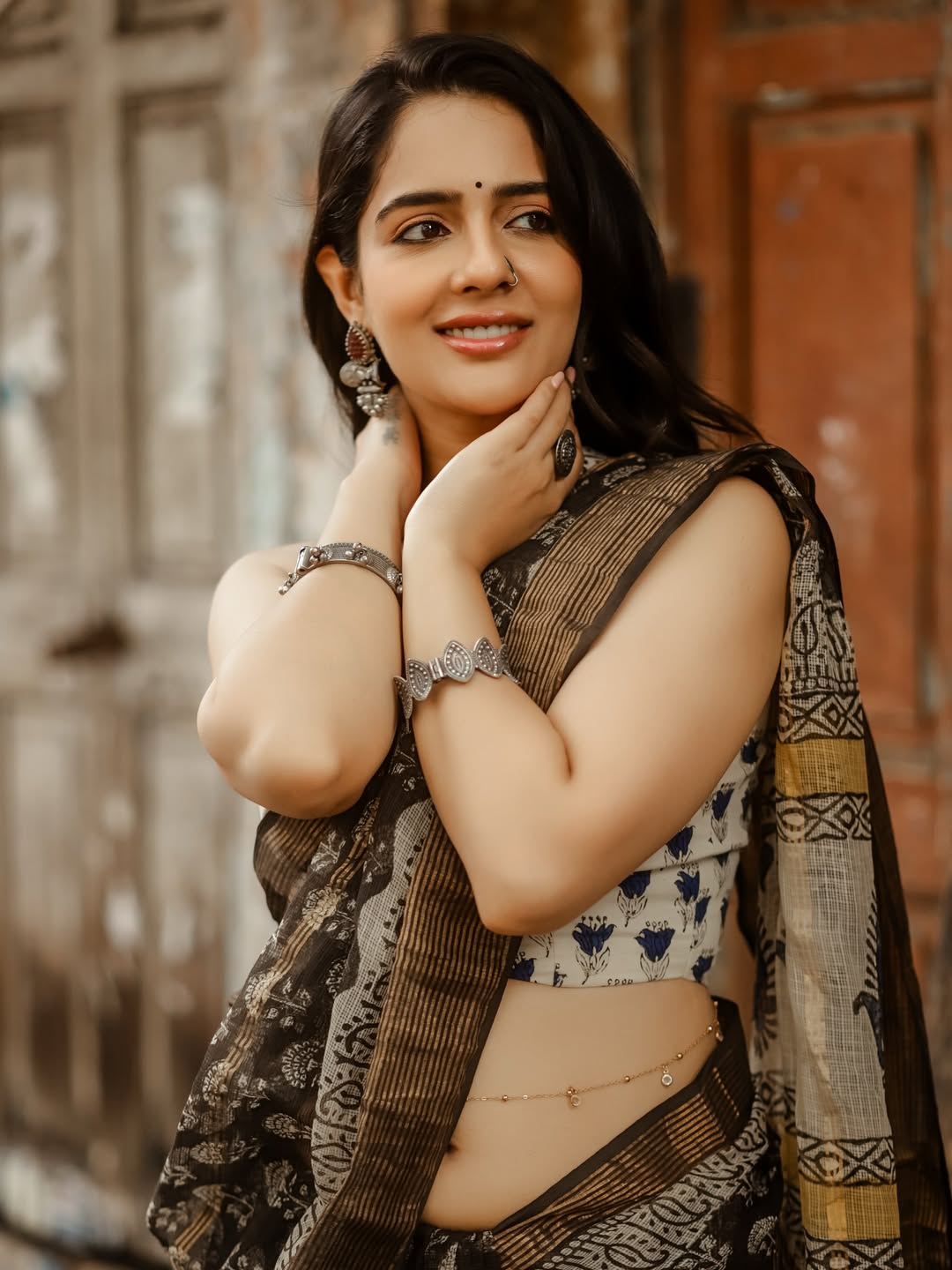 Actress Malvi Malhotra Wins Hearts in Beautiful Ethnic Saree Look